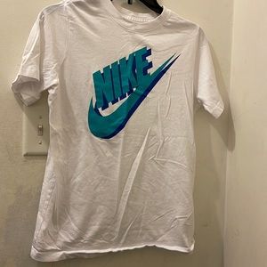 Boys Nike top